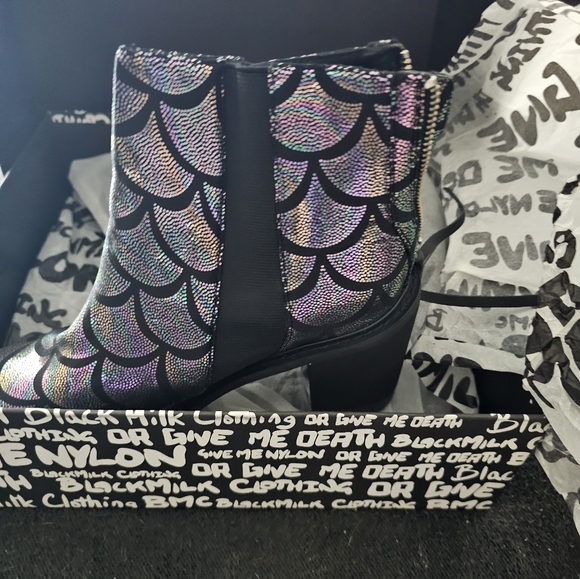 Blackmilk Jovy-Ann mermaid bootie - Picture 4 of 8
